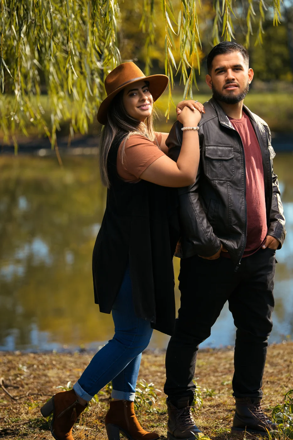 The Garcia family session by the water